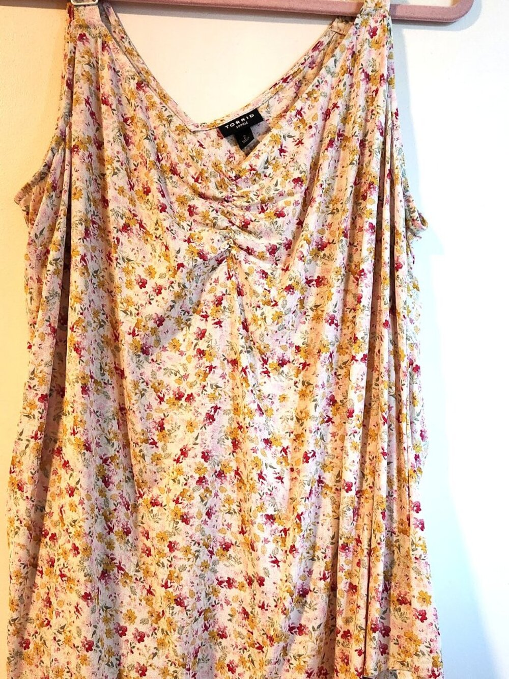 Torrid Ruched V-Neck Cami, Multicolored Floral 99% rayon, 1% spandex 2XL
